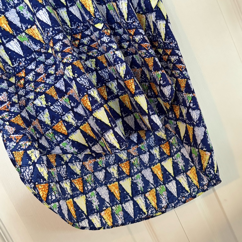 Guilty Geometric Patterned Top - Picture 2 of 5